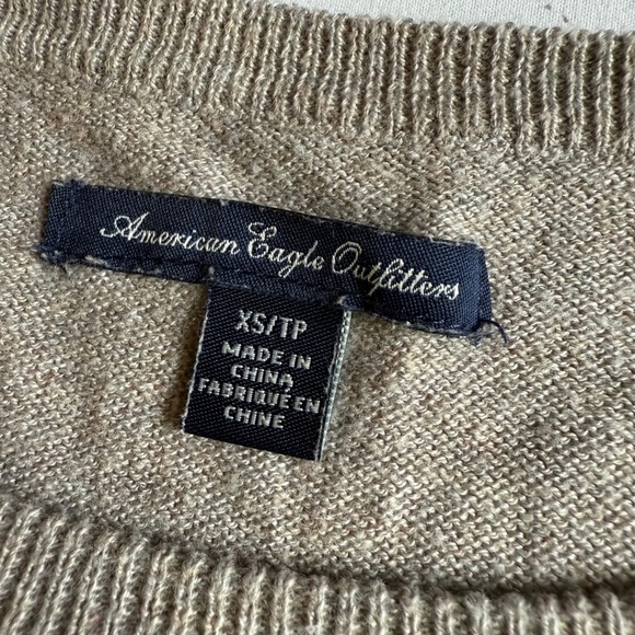 American Eagle Outfitters | Women's XS Beige Knit Long Sleeve Sweater - Picture 2 of 5